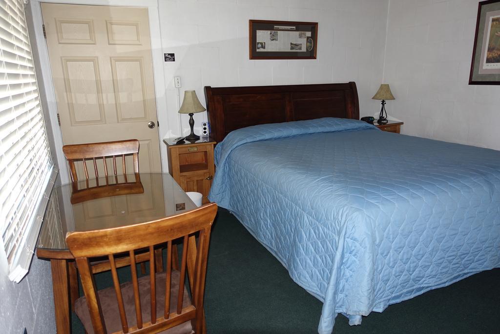 Big Meadow Motel Bridgeport